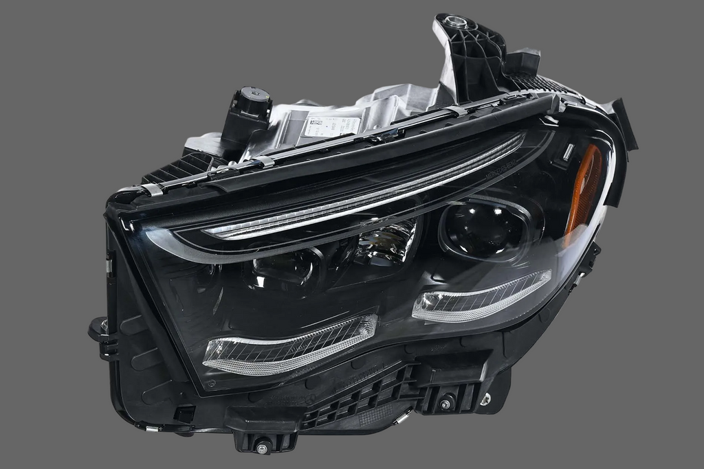 MERCEDES E KLASA W214 lampa led lewa przód  USA A2149062102