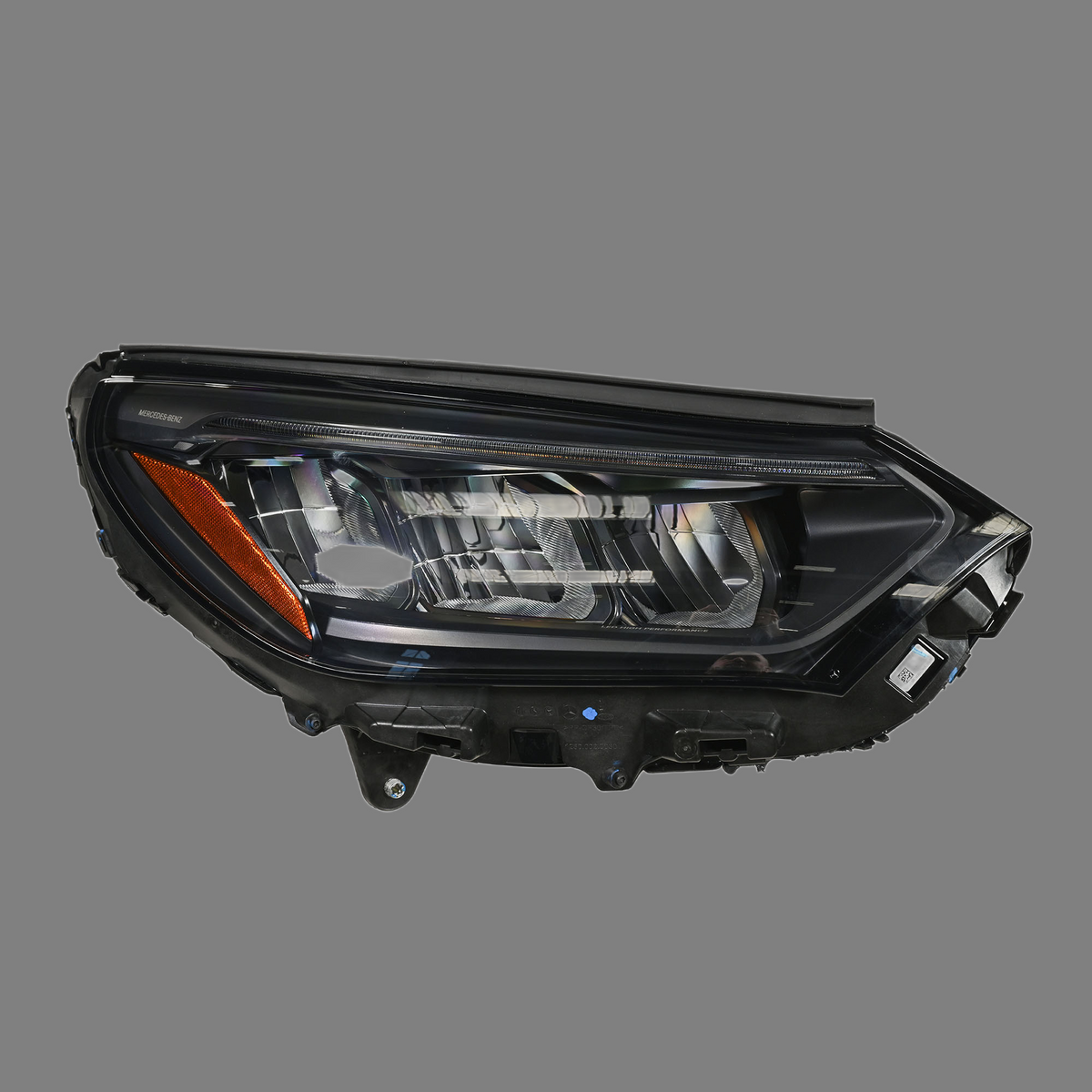 MERCEDES EQE X294 LAMPA LED PRAWA PRZÓD USA A2949064201