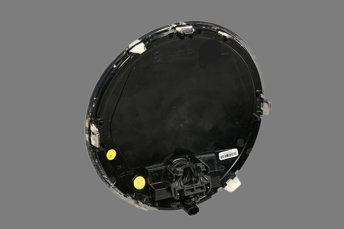MERCEDES EQE V295 EQS V297 ZNACZEK EMBLEMAT A0008882200