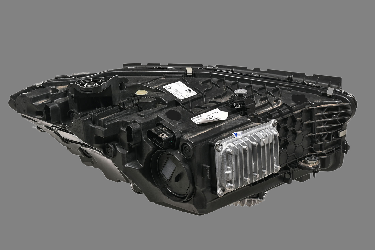 MERCEDES CLE C236 LAMPA LEWA PRZÓD LED USA A2369067700