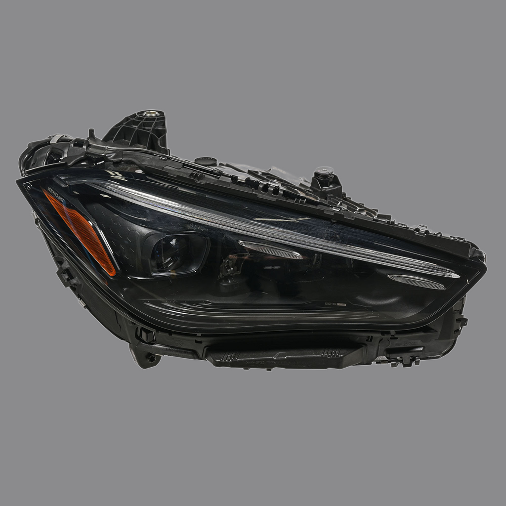 MERCEDES CLE C236 LAMPA PRAWA PRZÓD LED USA A2369067800